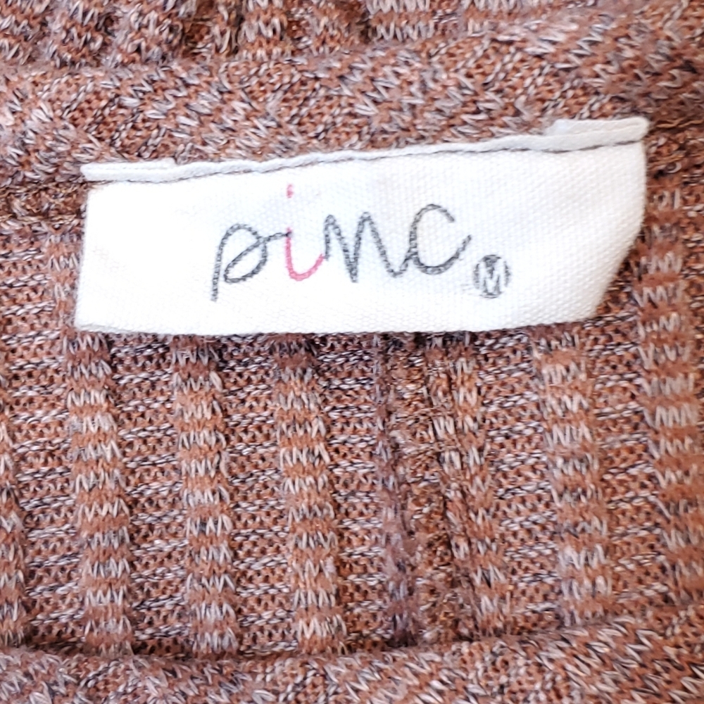 Pinc Ribbed Knit Shift Dress - Picture 9 of 9